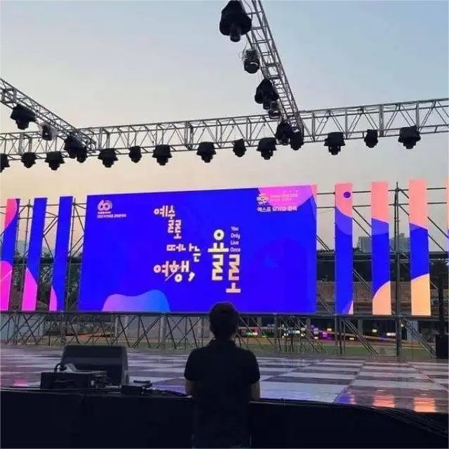 500x500mm室內室外舞台背景LED視頻牆P2.6 P2.9 P3.91 P4.81無縫剪接租賃LED顯示屏